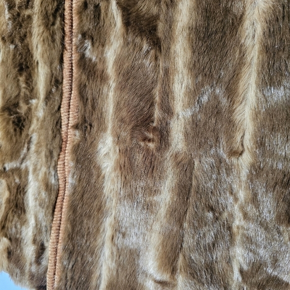 Vintage Victoria Harbour warm boho retro hippie brown faux fur vest Size L - Picture 2 of 5